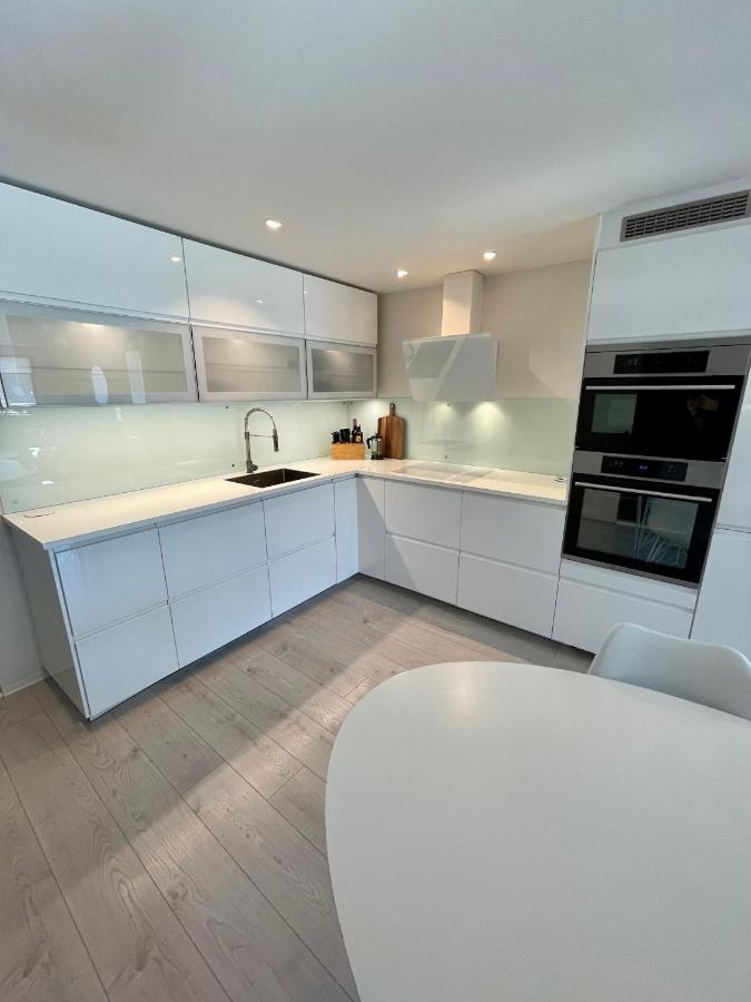 Luxury Apartement Close To City Centre With Free Parking Tromsø Zewnętrze zdjęcie